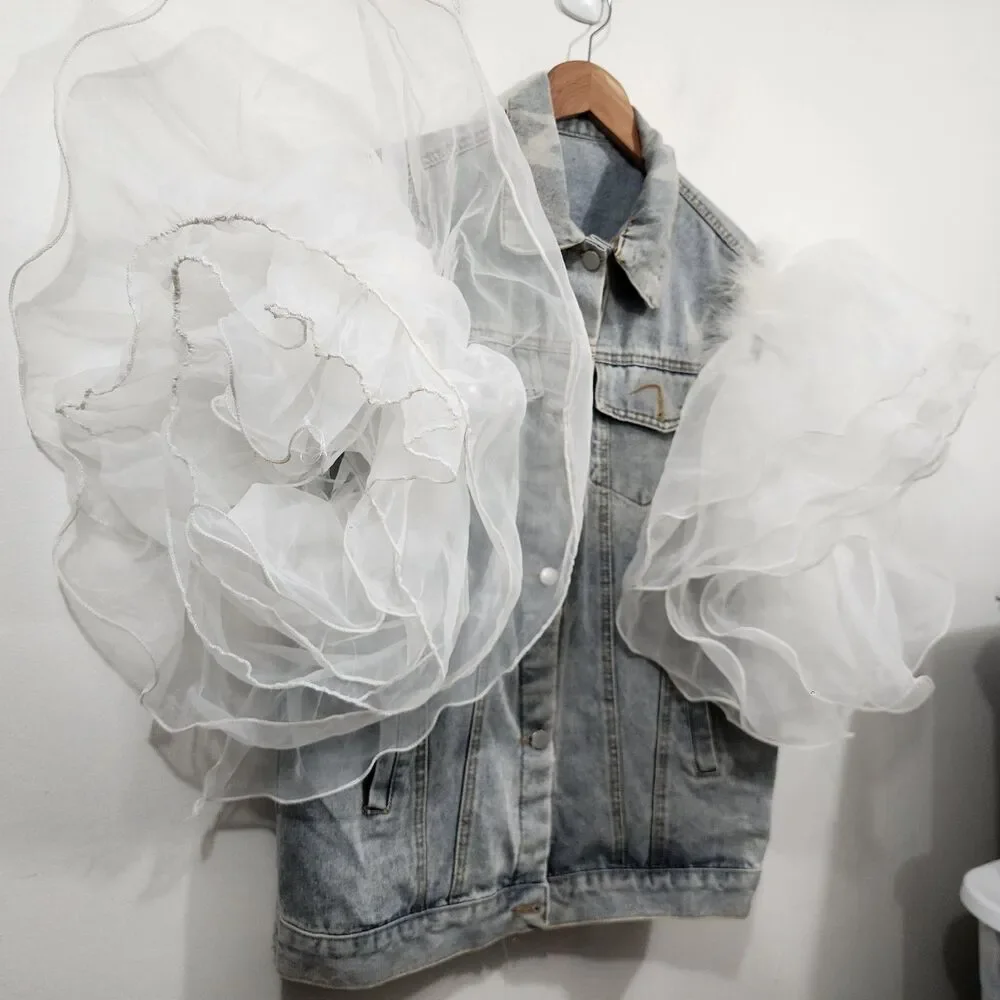 Upclycled Bujtton-front denim vest oversized white tulle ruffle sleeves Size L - Picture 4 of 16